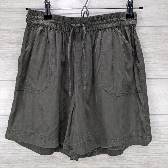 Boden Pants - Boden Olive Talia Shorts
